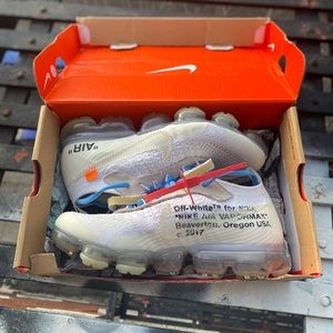Off white Vapor maxes